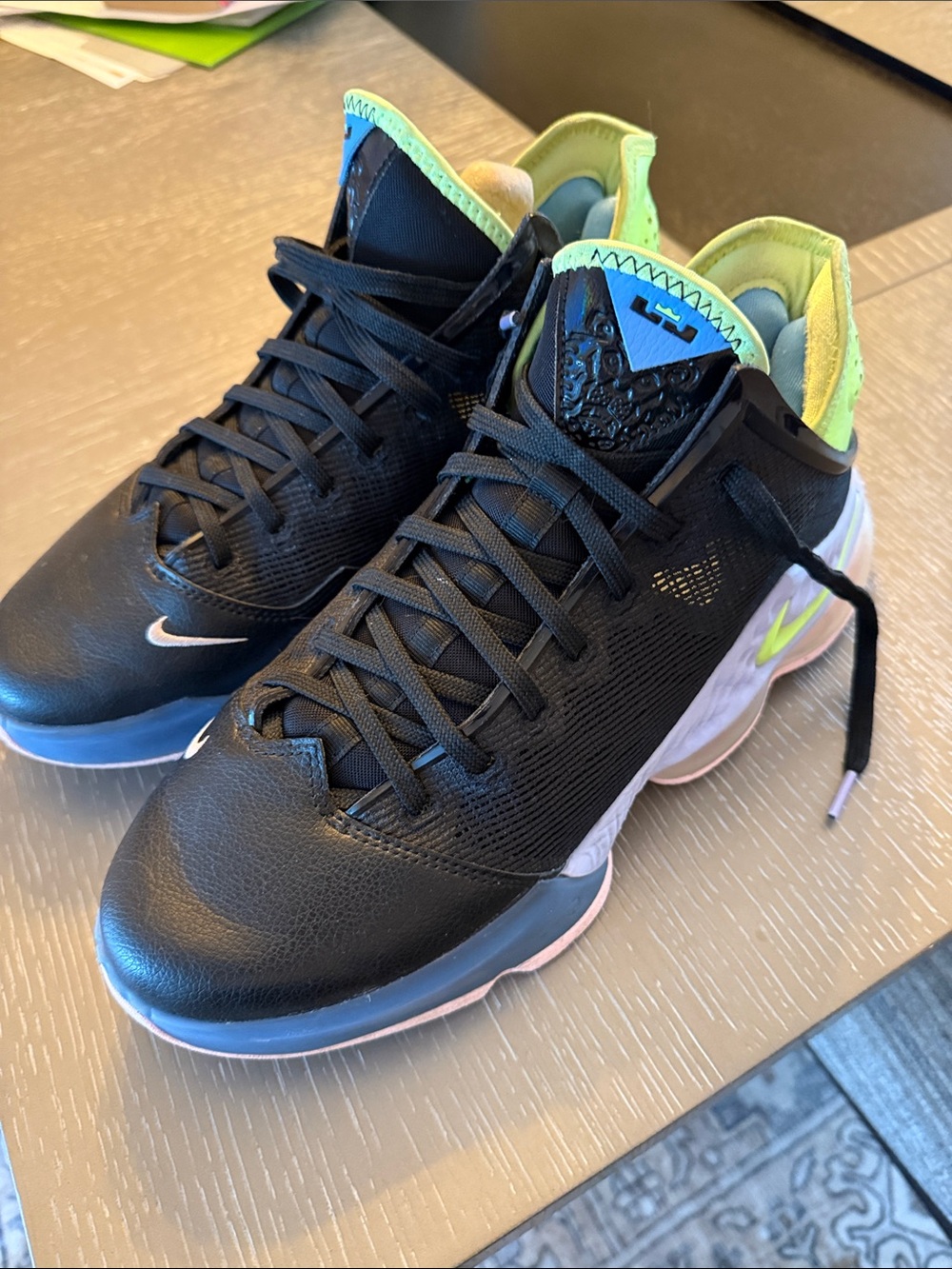 Men's Black Multicolor Athletic Basketball Shoes - LeBron Signature Style